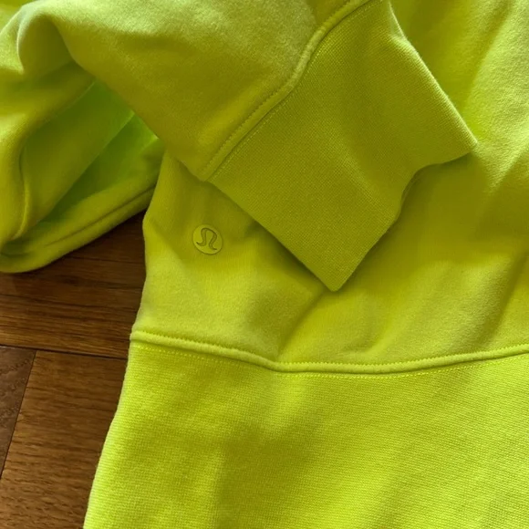 🔥LULULEMON CROPPED LOUNGEFUL HOODIE/JACKET-ELECTRIC LEMON-12🔥 - Picture 10 of 16